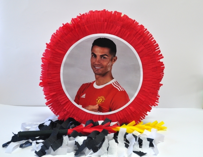 Промо пакет за 10 празнуващи Роналдо Манчестър