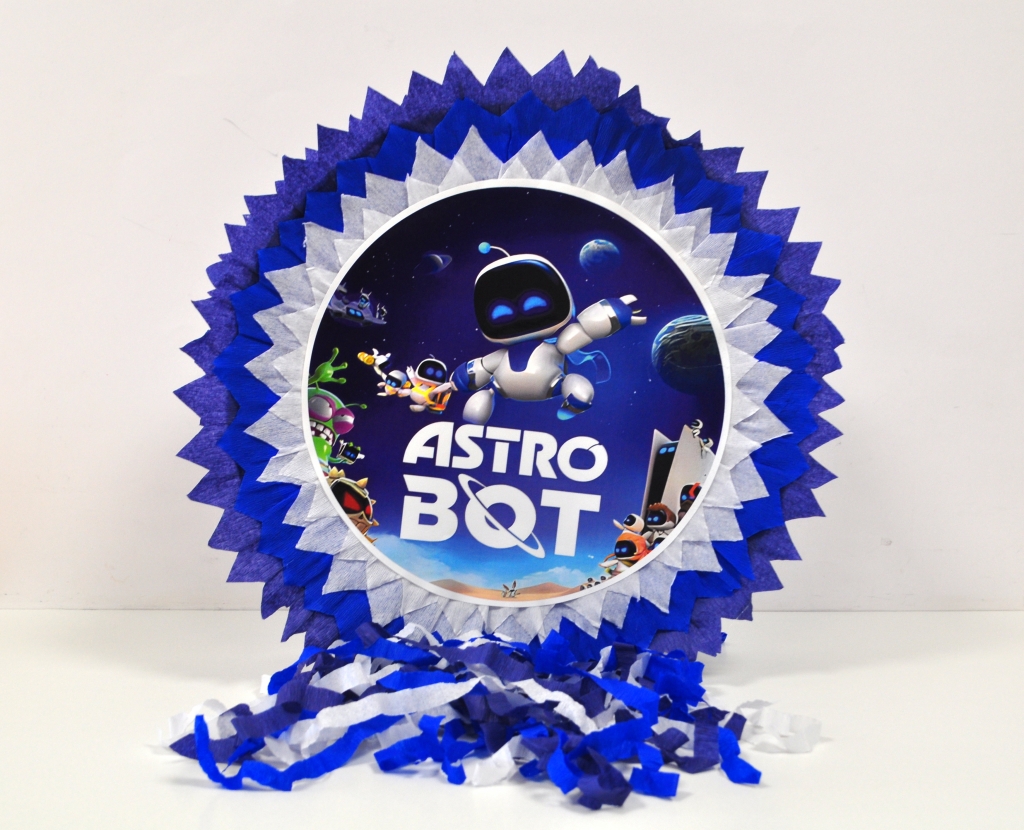 Пинята Астробот / Astro Bot, две лица 40х40 см
