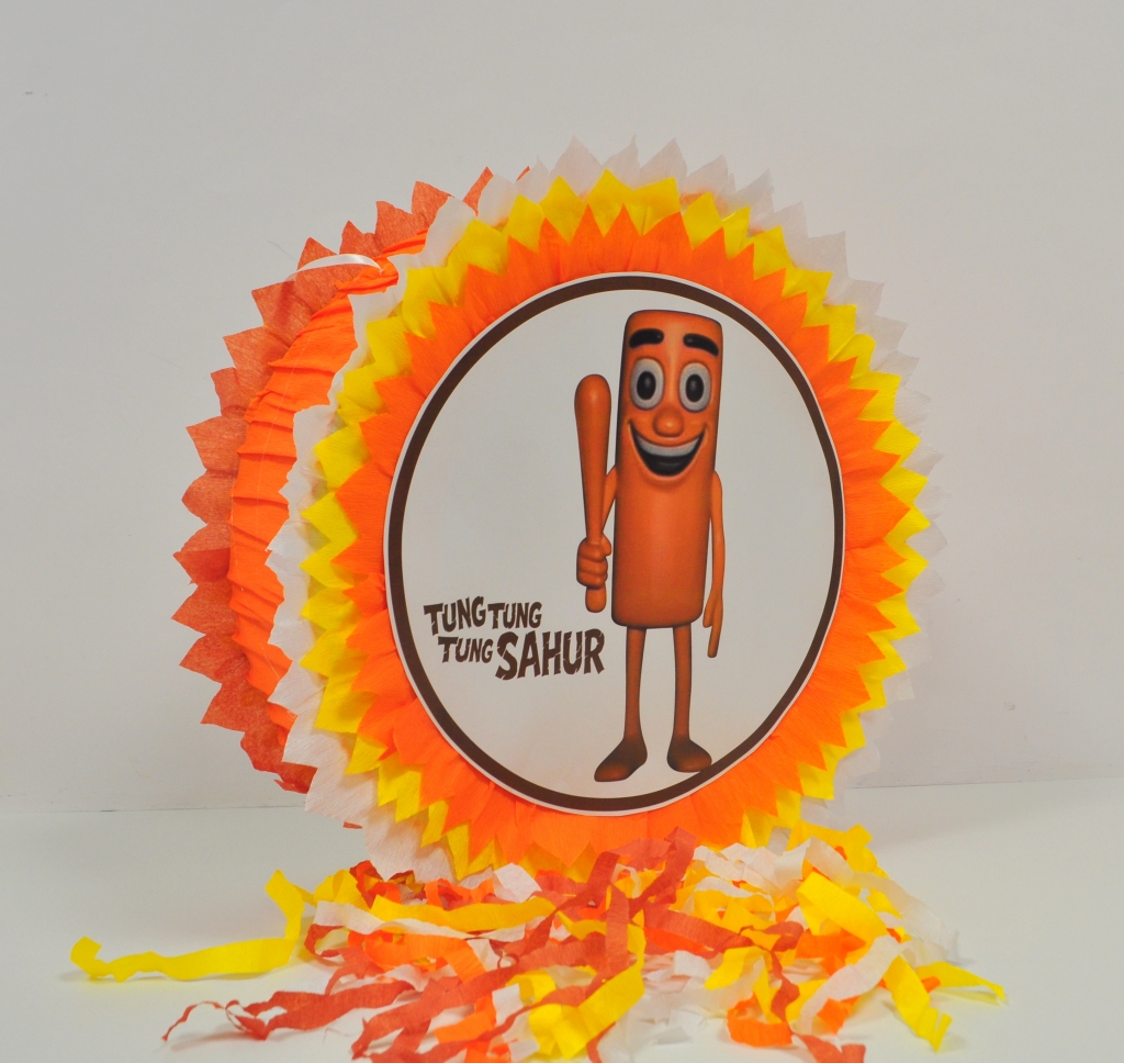 Пинята Тунг Тунг Сахур, две лица 40х40 см