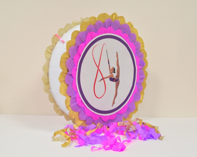 Пинята Гимнастичка, художествена гимнастика, две лица 40х40 см