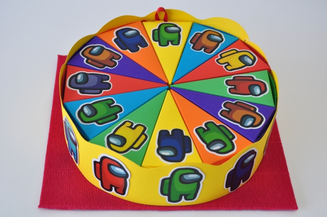 Хартиена торта с  тематична декорация Амонгъс / Among Us