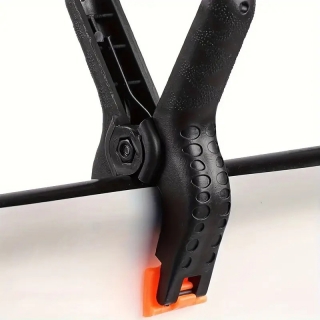 Пластмасова щипка за винил и балони, 9,3см /Tm/