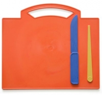 Пластмасова дъска за пластилин с инструменти, 24х19см /St/