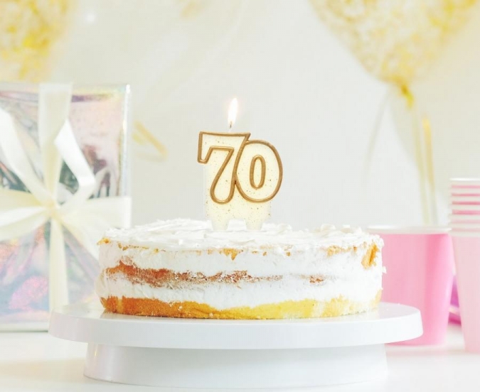 Свещичка за рожден ден, златен кант, юбилей 70 години /Gd/