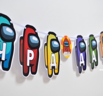 Персонализиран банер Честит Рожден Ден Амонгъс с включени две флагчета бонус