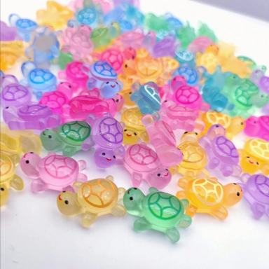 Мини светещи в тъмното фигурки изненада /Ch/