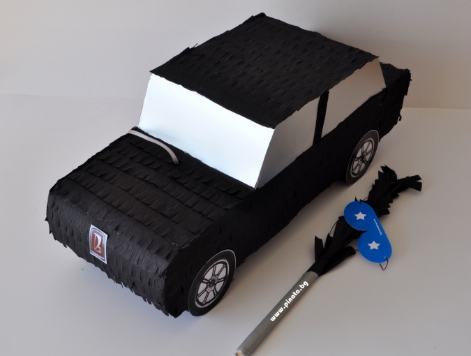 Пинята Автомобил Лада, дължина 60 см